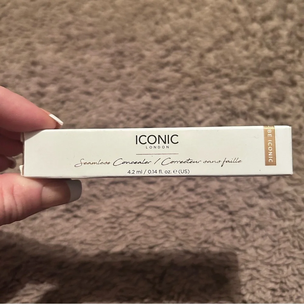 Iconic London Seamless Concealer in LIGHTEST NUDE 4.2ml/.14oz